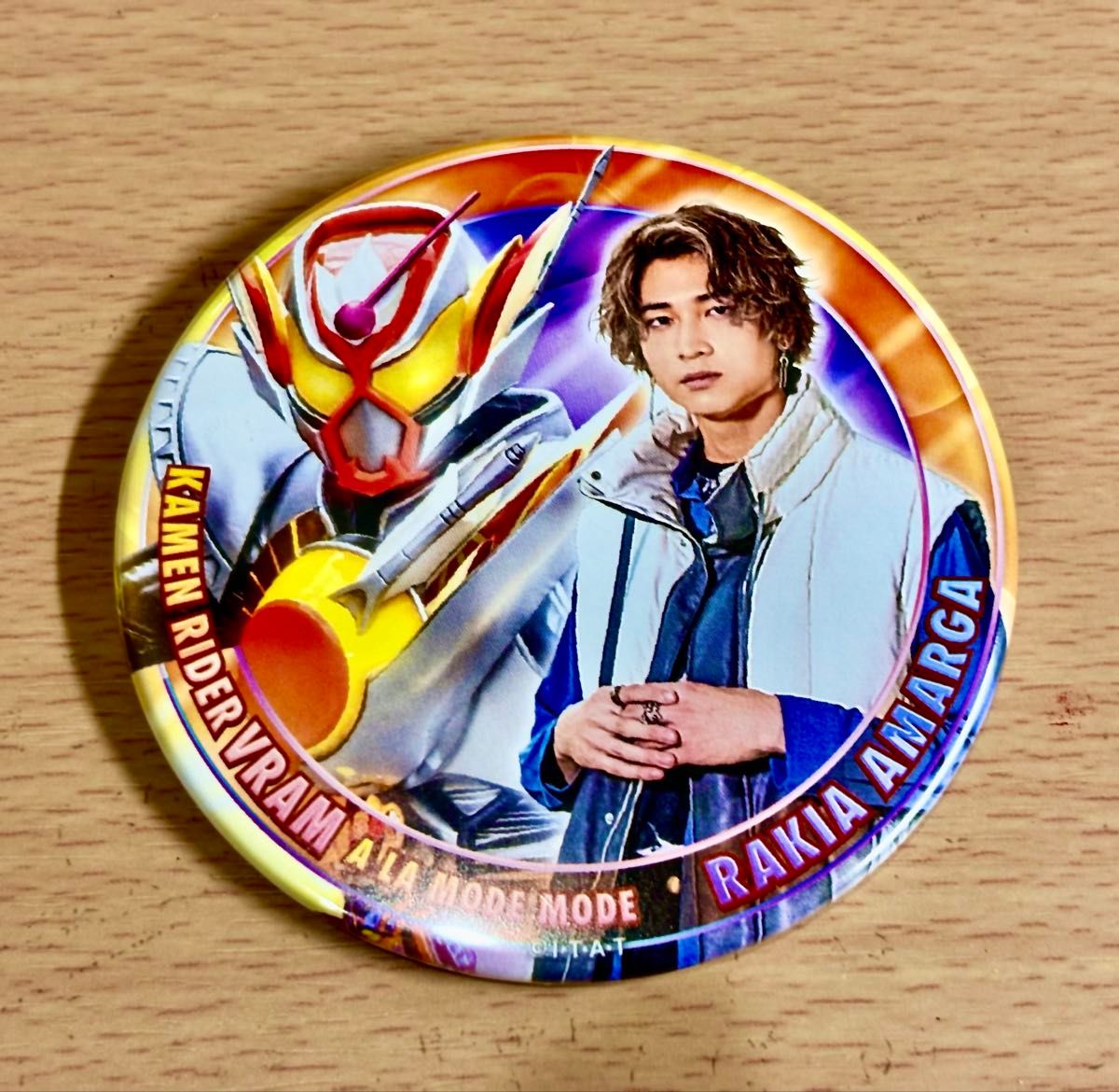 仮面ライダーヴラム アラモードモード ラキア・アマルガ缶バッジ 劇場