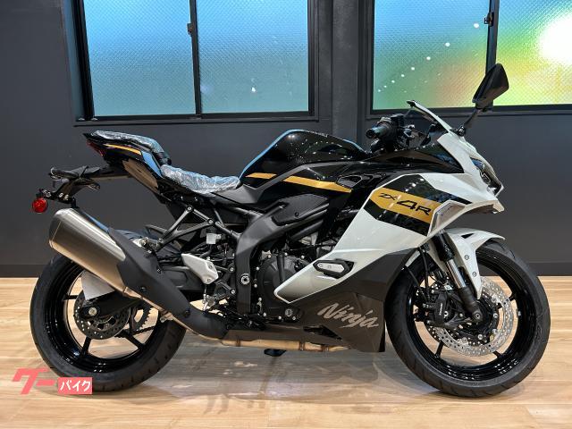カワサキ Ninja ZX－4R SE 2026年モデル パールロボ