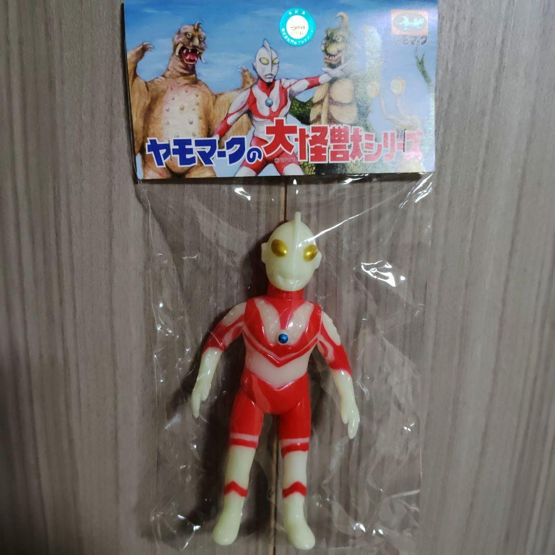 ヤモマーク 蓄光ゾフィー これ好きやったなぁ✨✨ GID Zoffy #kick_han_ultraman