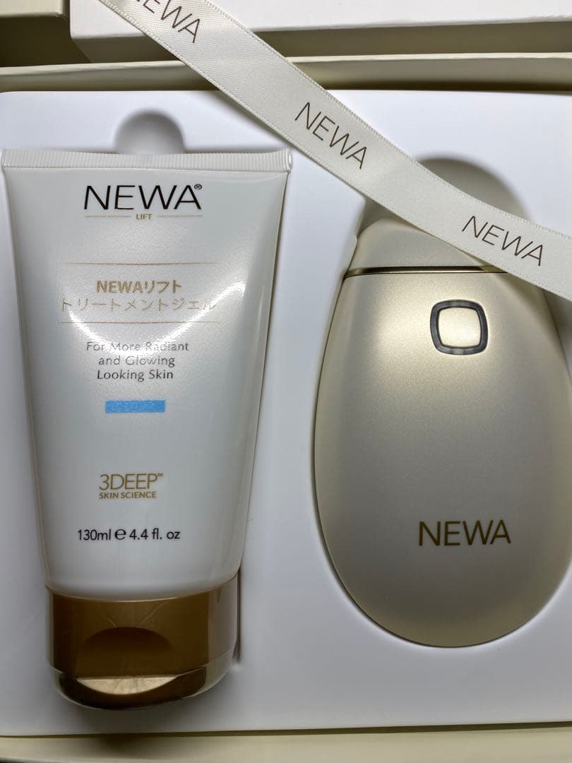 NEWAリフト美顔器 未開封ジェル付き　ニューワリフト ほぼ新品！