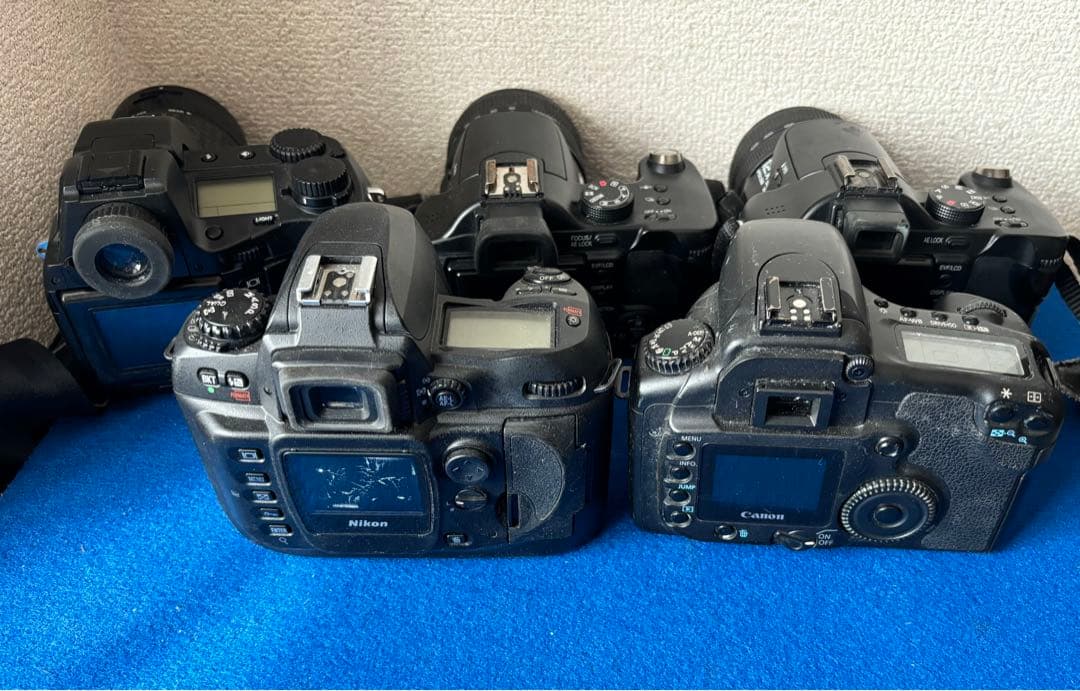 デジタル一眼レフカメラ　　　5台セット