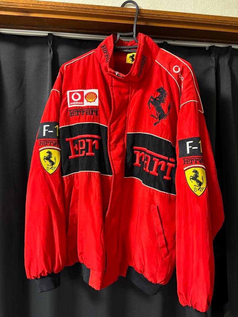 FERRARI フェラーリ ブルゾン レーシング ジャケット レッド 刺繍 神レア】 Ferrari 本革 レーシングジャケット 刺繍 フェラーリ - メルカリ
